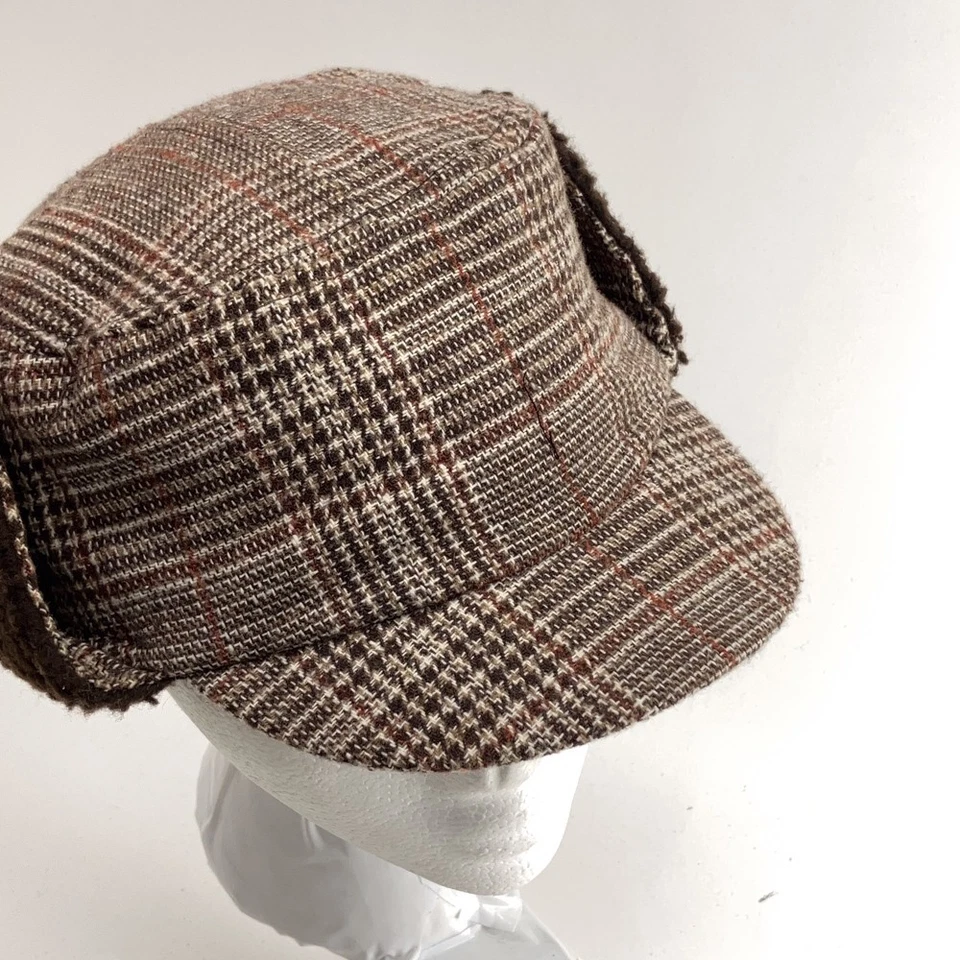 Gorra cadete aislada D&Y con orejeras difusas patrón marrón Foto 2 de 4