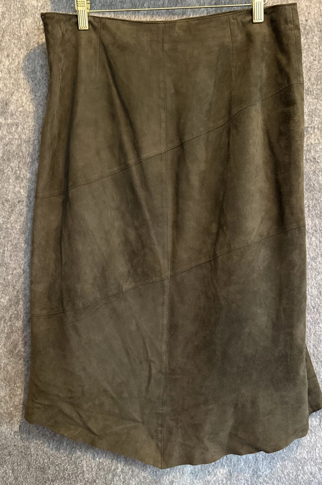 Falda Vakko Para Mujer Verde Suave Gamuza Cabra Línea A Talla 14 Ropa de Trabajo Profesional Foto 2 de 4