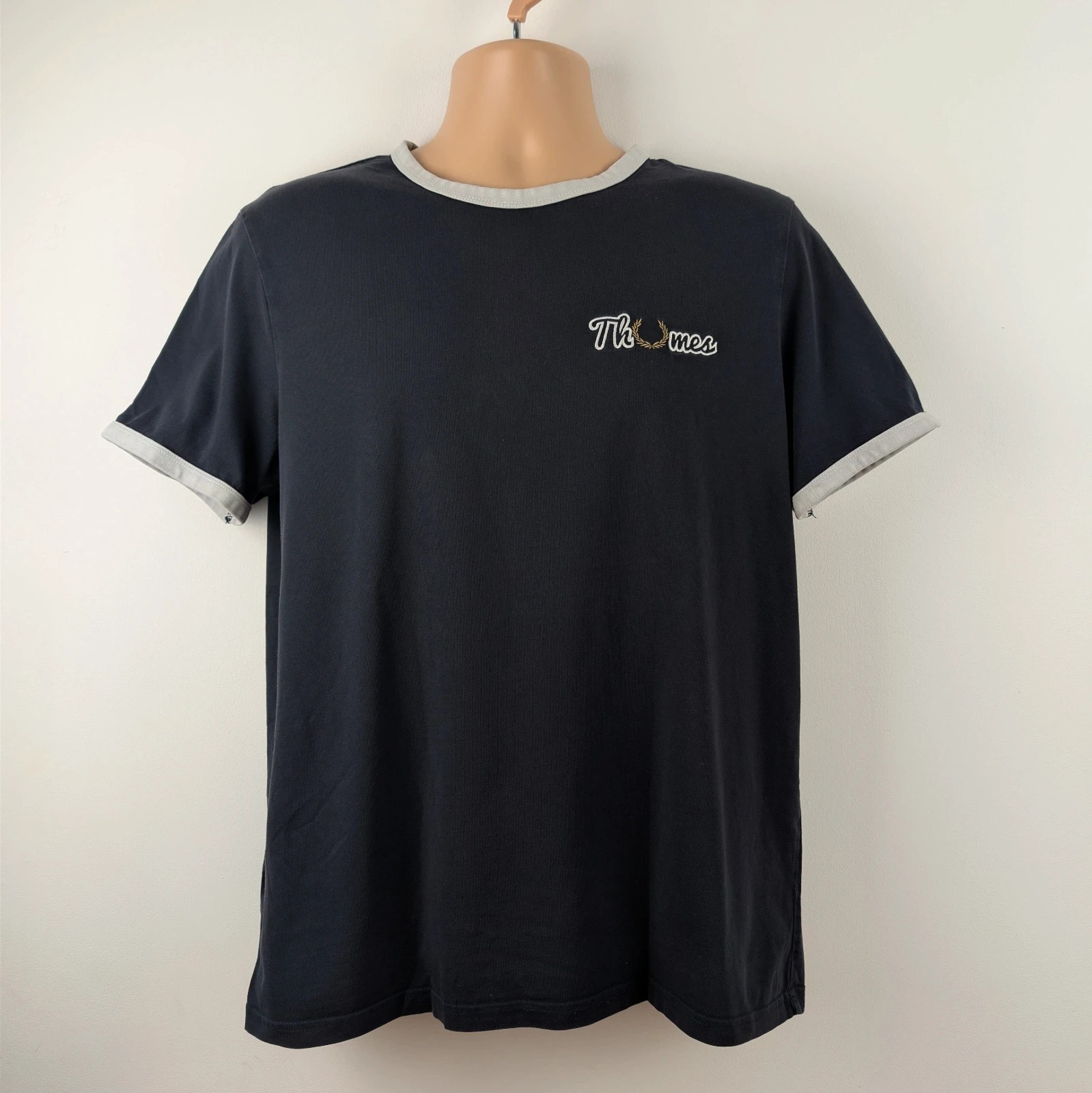 Fred Perry X Thames navy crew neck t-shirt. Mens Large. DN2732