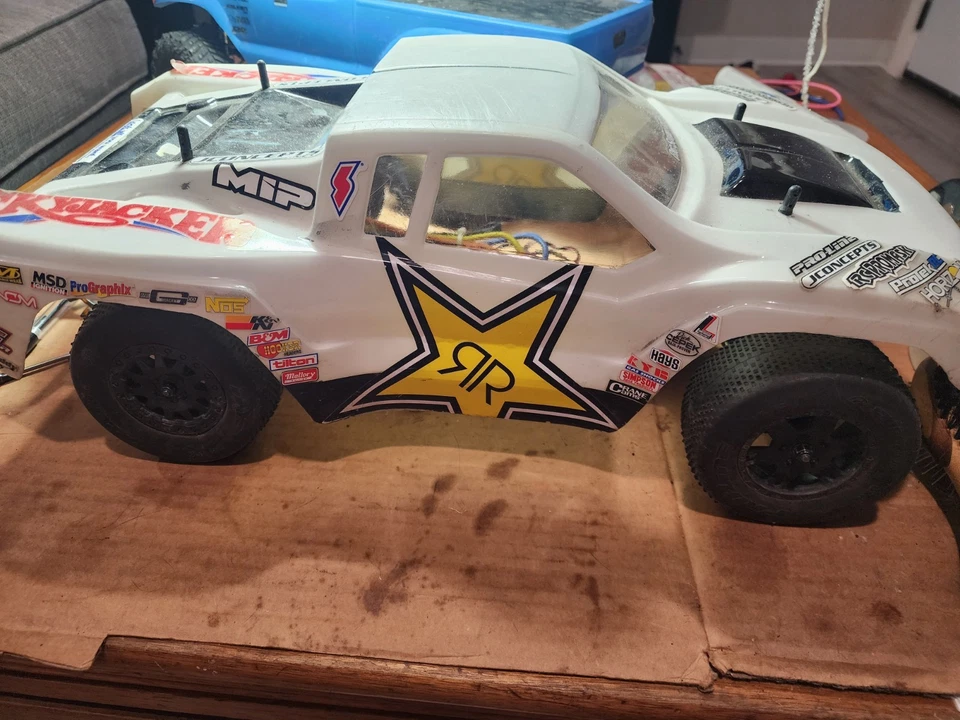 TLR SCT 3.0 ARTR NEEDS RECEIVER 1/10 2WD SHORT COURSE - Image 2 of 4