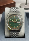 Vintage Refurbished Seiko 5 Automatic Men's Day/Date Japan Made Wrist Watch