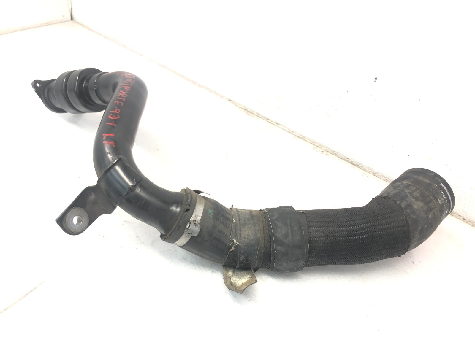 2014-2021 MASERATI QUATTROPORTE 3.0L V6 LEFT DRIVER FRONT TURBO INTERCOOLER HOSE