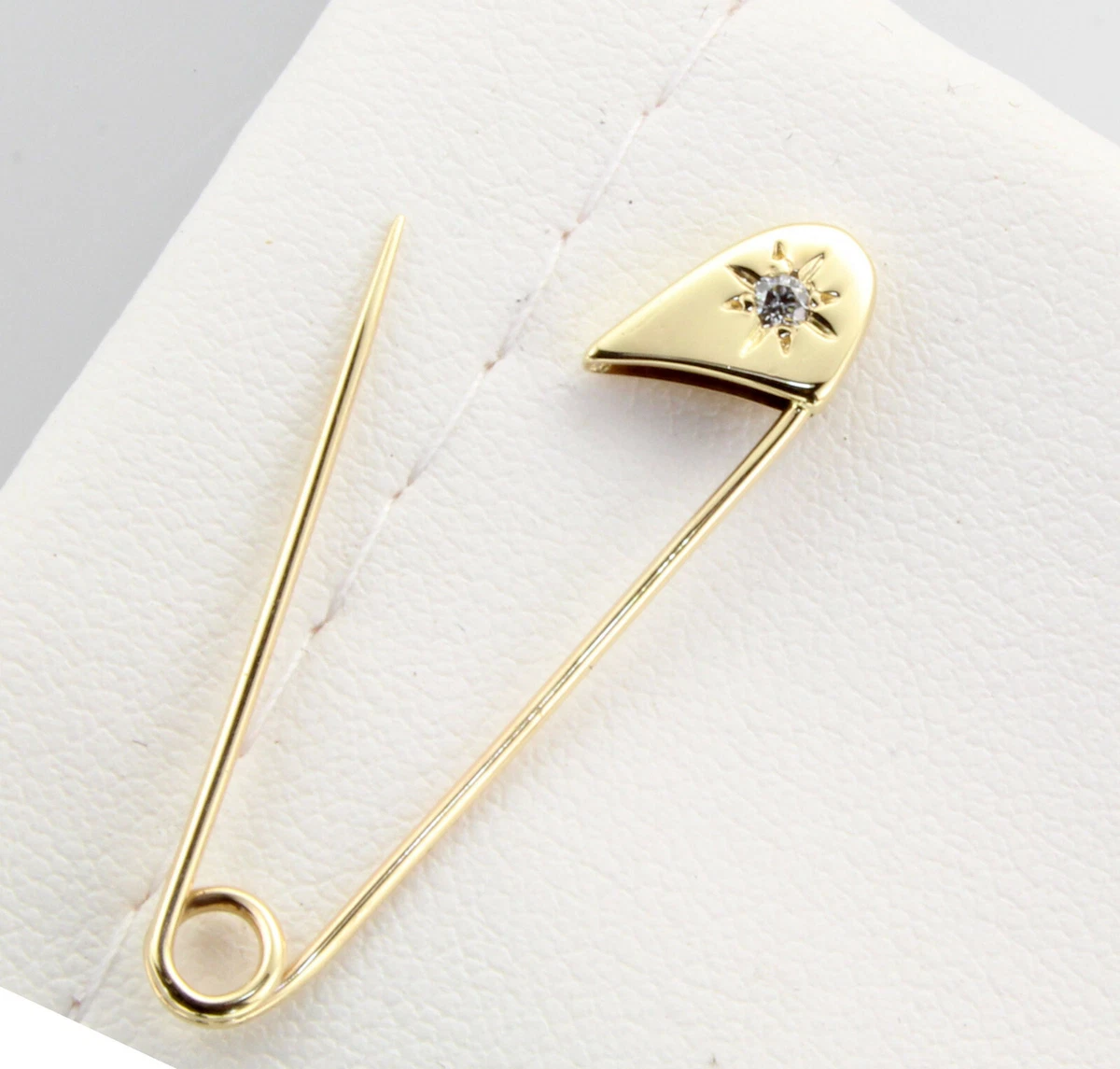 14k Yellow Gold Diamond Safety Pin Brooch (0.05ct)