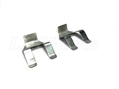 Land Rover Range LR2 LR3 LR4 D2 RR Sport Headlamp Washet Jet Clip x2 DYC000190
