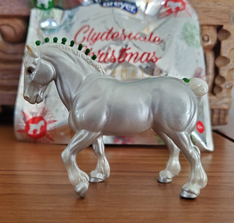 Breyer Stablemate Web Special Christmas Blind Bag 2021 Silver Clydesdale