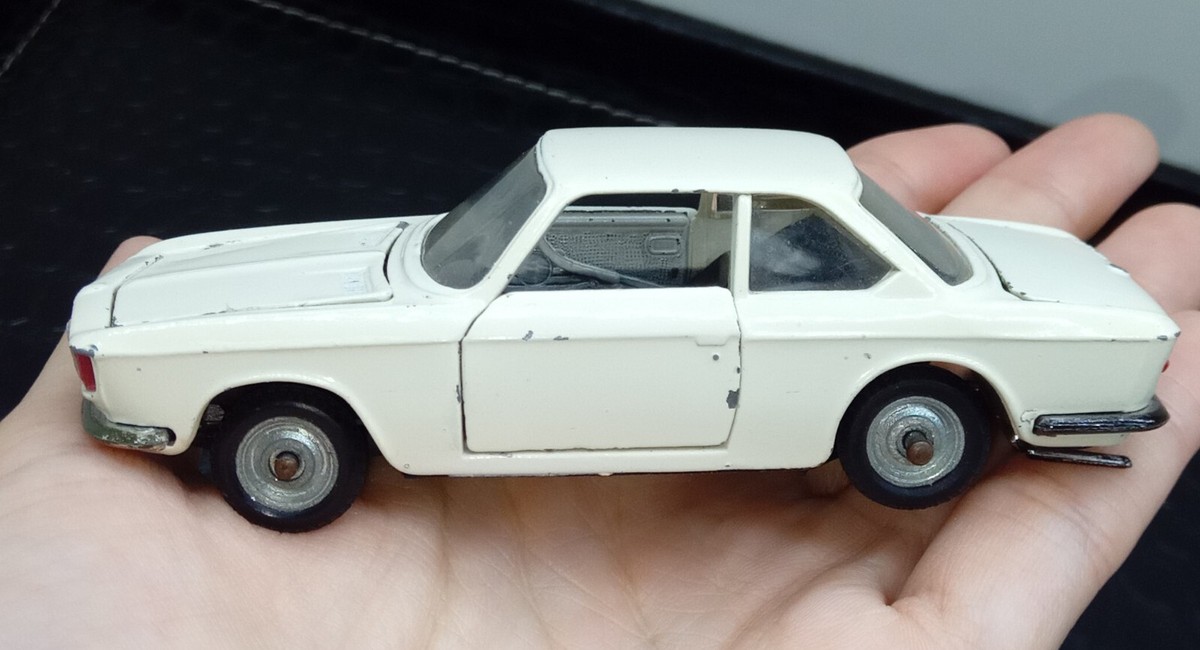 ミニカー POLITOYS-M No.546 BMW 2000CS Vintage POLITOYS-M N