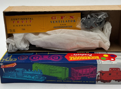 Continental Fruit Express C.F.X. escala HO 3086 Roundhouse #735 Kit Reefer NUEVO | Zustand: New