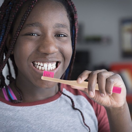 Juego de 5 cepillos de dientes de cerdas suaves de carbón de bambú para niños pequeños - Imagen 9 de 12