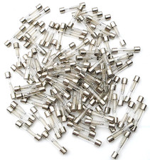Lot of 100 Littelfuse Vintage Glass Fuses 2-1/2 Amp 250V Slow Blow 1/4" x 1-1/4"
