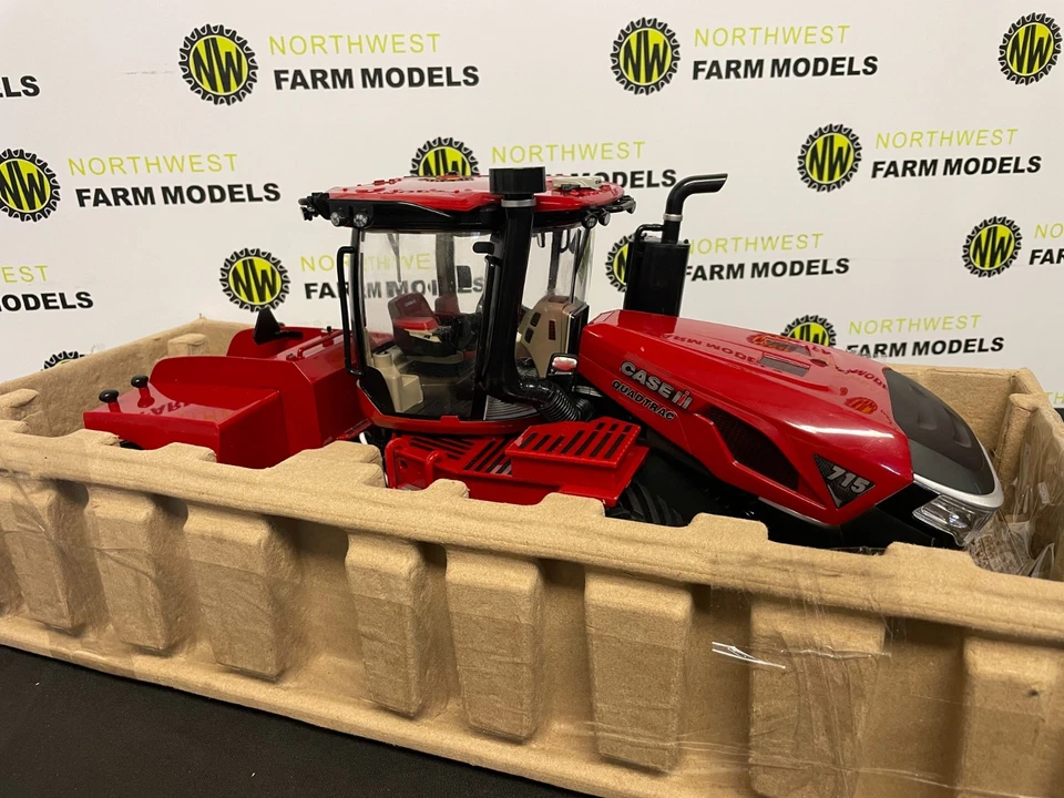 ERTL 44349 1:16 SCALE CASE IH STEIGER QUADTRAC 715 "PRESTIGE COLLECTION" - Image 4 of 4