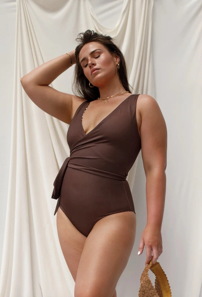 Traje envolvente reversible Baiia Zanzíbar 3 piezas talla US8/AU12 USADO EN EXCELENTE ESTADO Foto 3 de 4