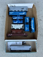 Lot Of 10 Vintage & Modern Conrail Freight Ca...