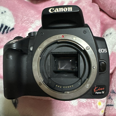 キャノン カメラ 一眼レフ Canon eos Kiss n Digital Single-Lens