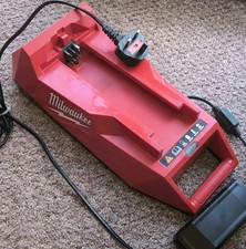 Genuine Milwaukee MXFC MX FUEL Battery Charger 110V For MXF CP203 XC406 72V
