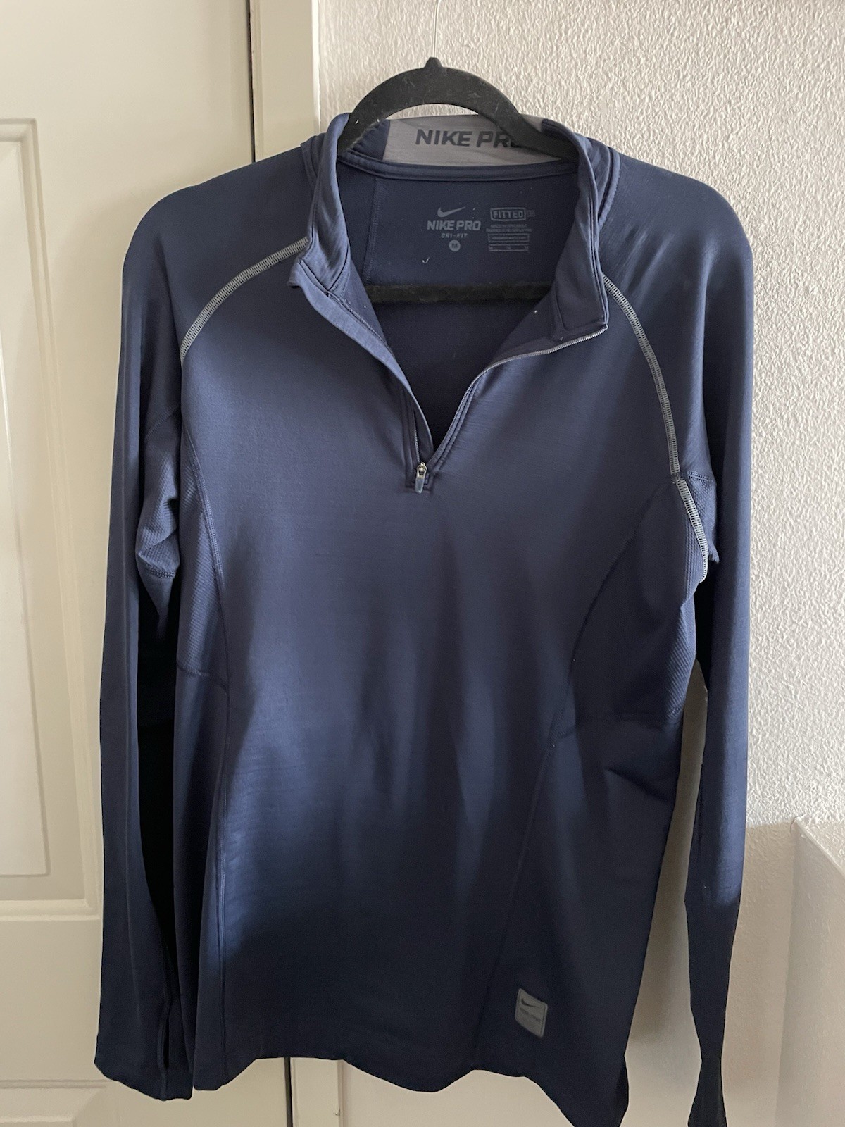 Nike Pull Over Quarter Zip - Medium - image 1