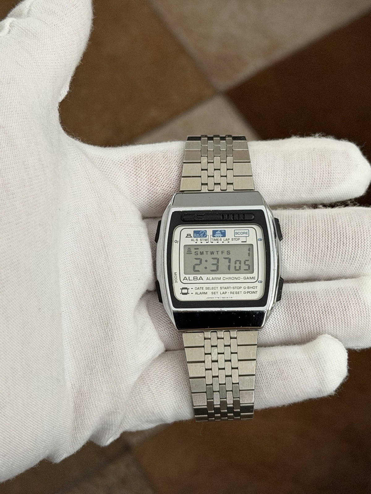 Vintage Digital JDM Chrono Y761-5010 Alba Sports Men’s Watch Game Rare 80s Alarm - vintagewatches.pk