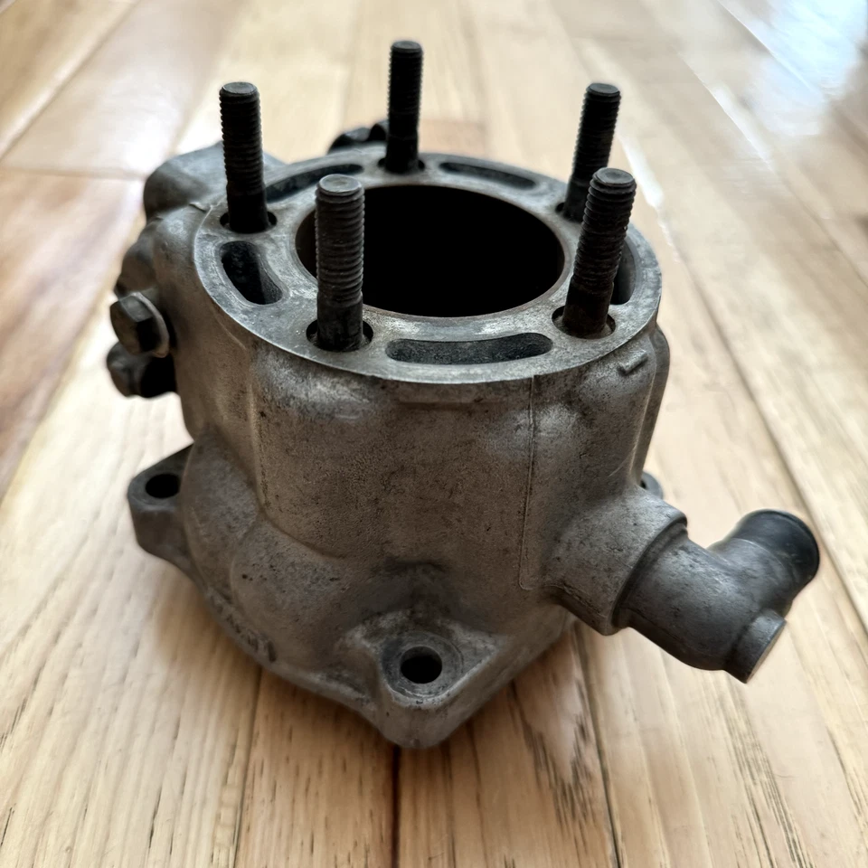 Cilindro de motor de 56 mm desnudo dañado para Honda CR125R CR125 1987 1988 1989 Big Bore Foto 2 de 4