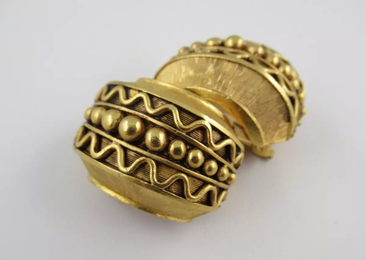 Clip on hotsell earrings diva