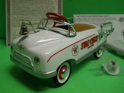TEXACO FIRE CHIEF PEDAL CAR 1948 TRUCK BMC #1 SPECIAL ED. 1/6th