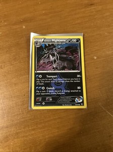 Team Aqua's Mightyena 18/34 Double Crisis Regular