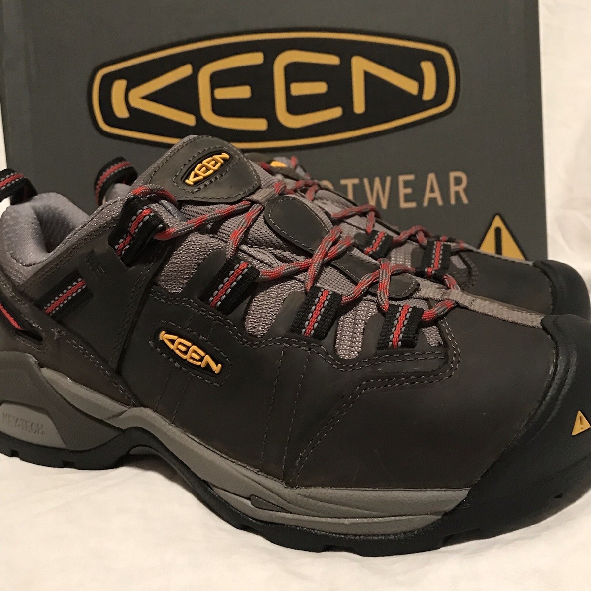 KEEN Detroit Safety Utility Work Shoe SZ 8.5EE Keen Utility Slate Black Mens Detroit Mid WP Nubuck Work  main image 2