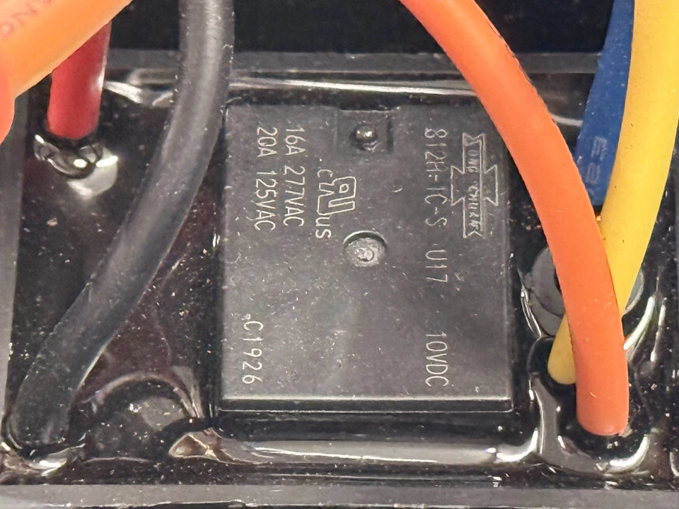 APC Multivoltage SPDT Encapsulated Fire Relay Module w/ 5 Fly Leads 12-40VDC - Image 3 of 4