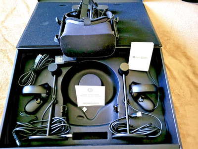 Meta Oculus Rift CV1 Virtual Reality Headset - Black - Complete In Box