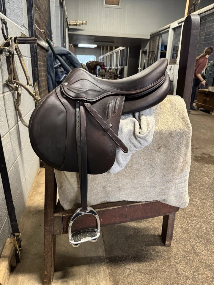 Sillín Devoucoux 2017 17,5 Foto 4 de 4