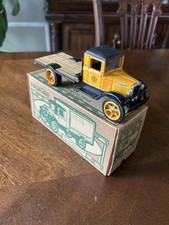 1995 ERTL COLLECTIBLES 1931 Hawkeye Flatbed Truck Die Cast Rio Grande Near Mint