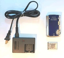 Olympus Waterproof Digital Camera U 725 SW Blue w Battery  Charger Tested 7.1mp