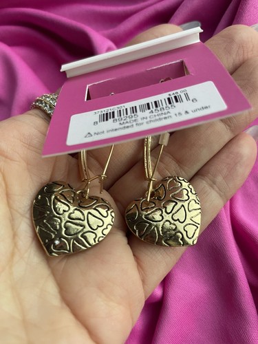 Betsey Johnson Red Green Peppermint Swirl Glitter Enameled Gold Heart Earrings - Picture 2 of 3