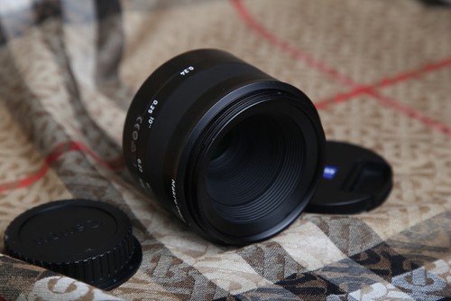 ๐ฅ Carl Zeiss Milvus 50mm F/2 M ZE Lens (for Canon EF mount) DSLR - Picture 7 of 7