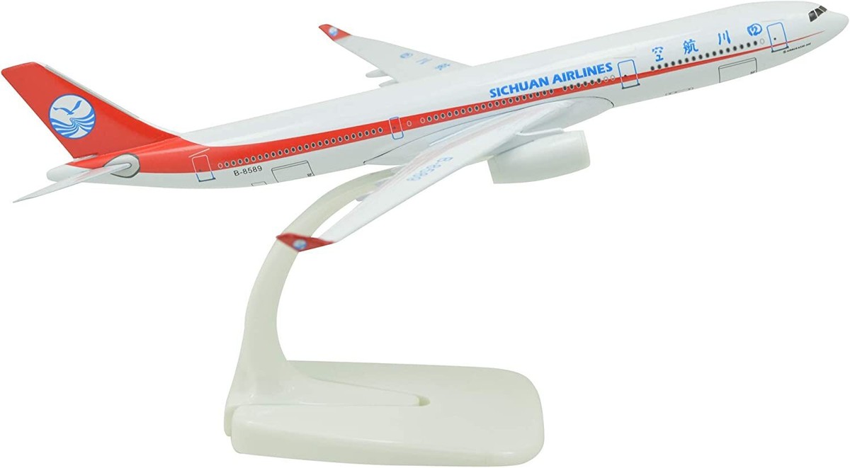 1:400 20cm A330-300 China Sichuan Airlines Metal Airplane