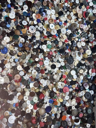 2 lbs. Mixed Vintage/Antique Sewing & Craft Buttons ~ Random lot.