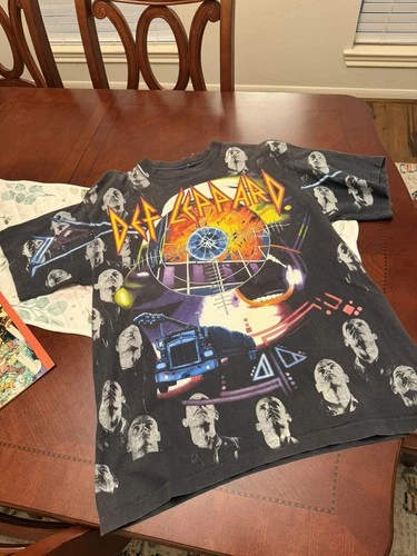 Def Leppard AOP Shirt Giant Graphic Band Tee Jays U 1990s vintage concert t-shirt, vintage, size XL, single stitch, B+ condition
