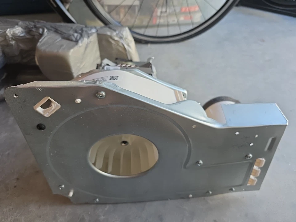 Conjunto de motor soplador secador GE OEM WE17X24535 Foto 2 de 3