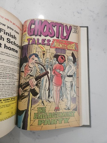 Super Rare Vintage Charlton Comics Leather Book With 12 Comics.  - Picture 12 of 13