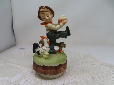 VTG Sankyo Music Box BOY Chicken Eggs The Sting The Entertainer Stauffer Goebel