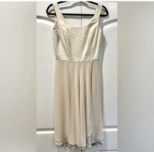 Tahari NWT Champagne Gold, Very Classy. Perfect for Summer Event. Size 4, Lined.