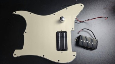 GFS Loaded Stratocaster Pickguard with Extra Pickup Kwikplug