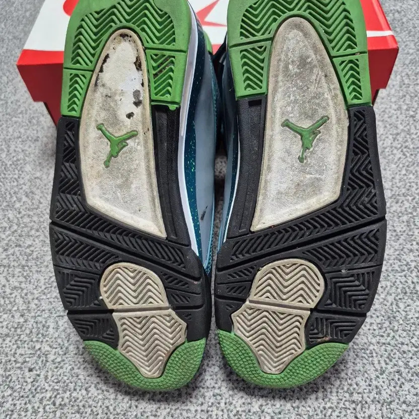 Nike Jordan 2 Basketball Sneakers, US 7.5, Very Good thumbnail 3