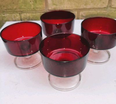 4er Set Vintage Luminarc Französisch Rubinrot Glas Eisbecher Kleinigkeit Dessertschalen CB