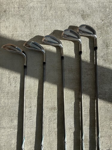 Wilson Staff Dynapower Womens Iron Set 7-SW Graphite Golf Clubs / Right Handed - Picture 4 of 12