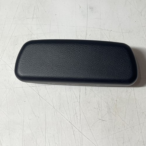 OAKLEY BLACK SMALL AUTHENTIC CLAMSHELL EYEGLASSES HARD CASE - Picture 4 of 7