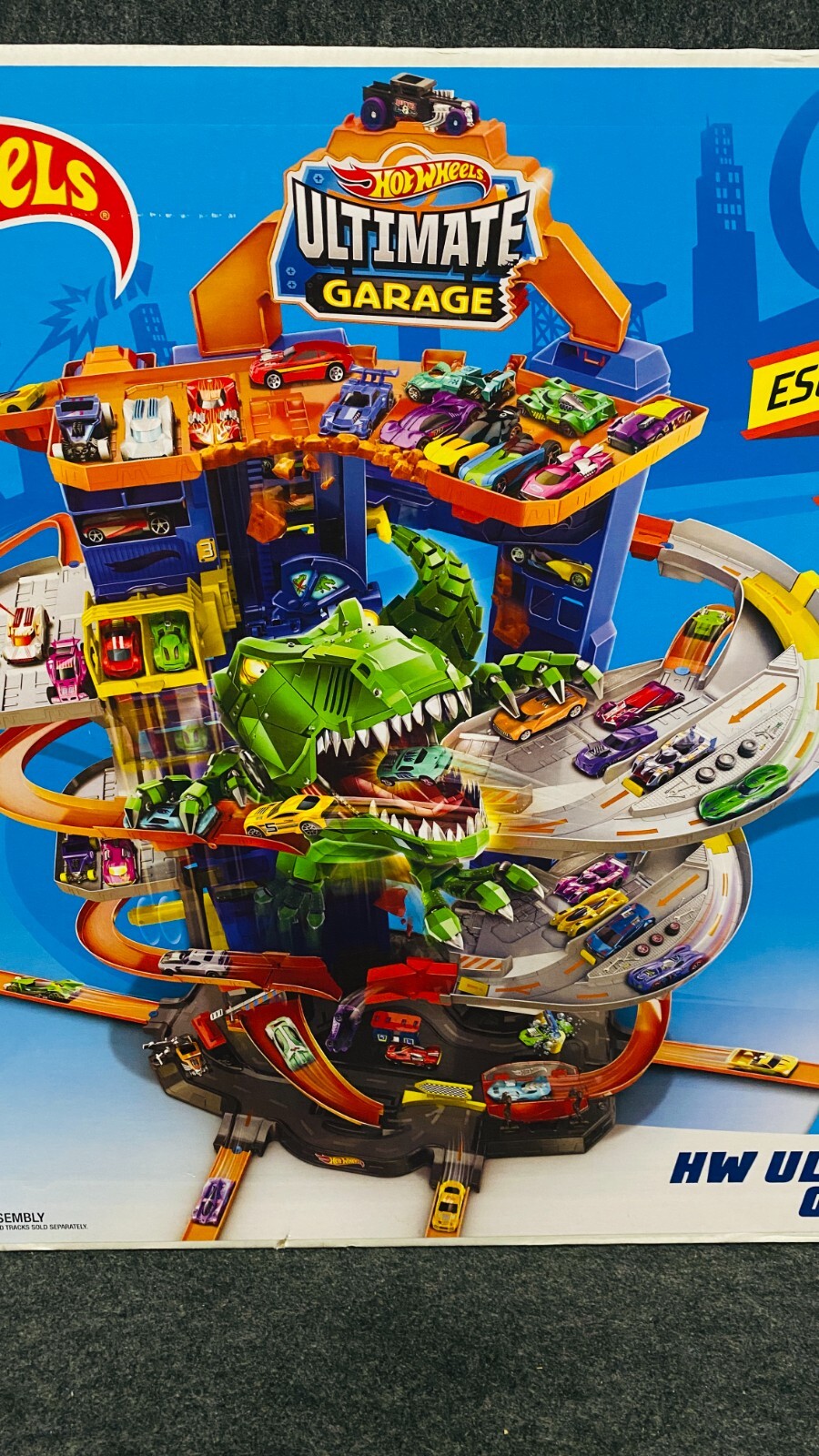 Promo Hot wheels super dino robot garage chez Hyper U