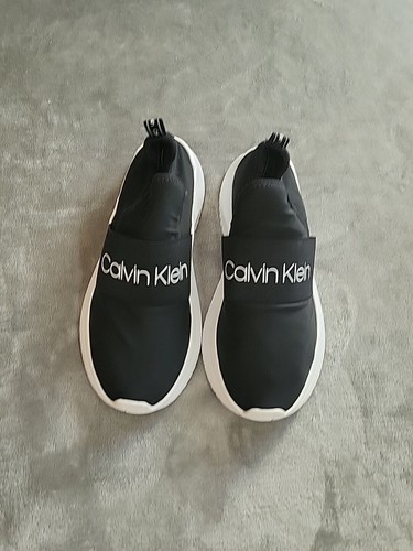 Calvin Klein Slip-On Uzza Sneakers Women's Size 9.5 Black White