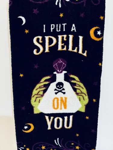 NEW Disney Hocus Pocus Hand Towels 2-Pack Halloween Fall Kitchen Decor Towel - Picture 3 of 3