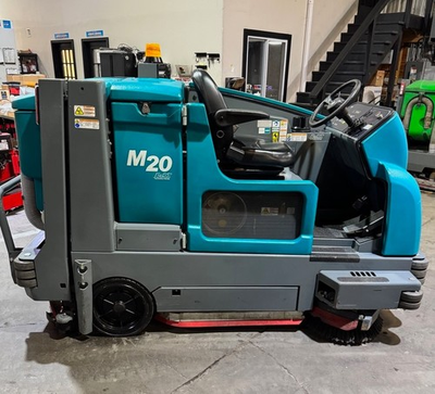 #ad 2014 Tennant M20 Sweeper Scrubber LP Gas with Debris Hopper 823 Hours $21950.00