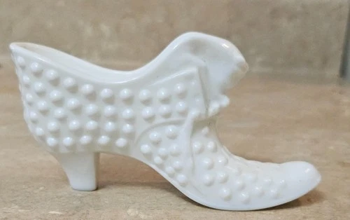 vintage hobnail slipper/shoe white milk glass