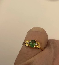14k Yellow Gold Tsavorite Garnet  Diamond Ring  Size 6-wt 1.65 Grams